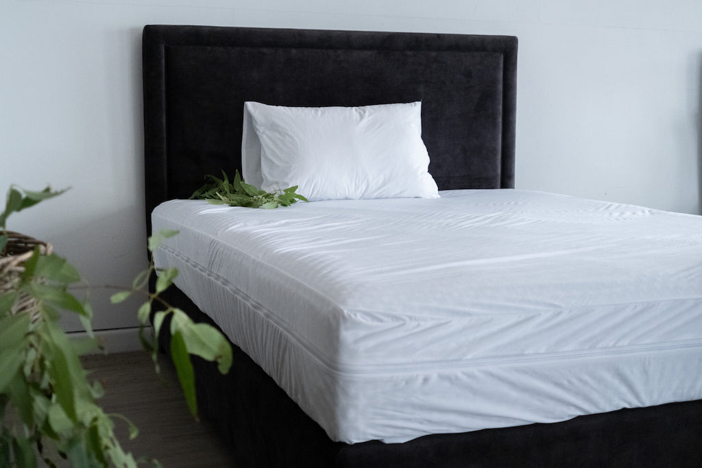 TENCEL™ Zip-Off-Top Encasement Waterproof Mattress Protector