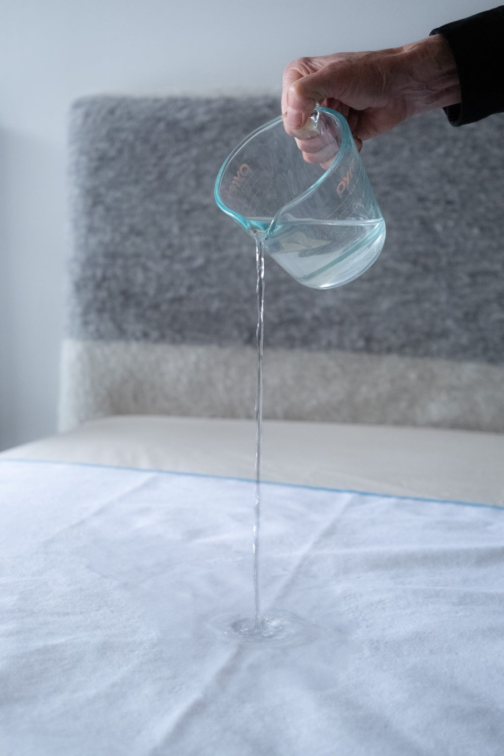 Ultra Absorbent Waterproof Flannelette Over Sheet Protector